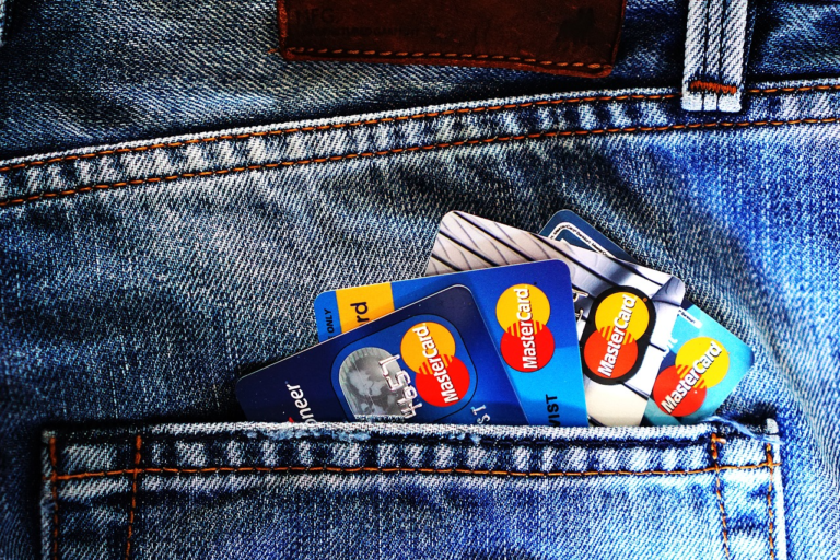 6 Expert Credit Card Tips